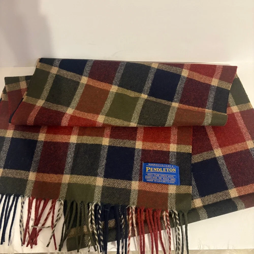 Pendleton Pure Virgin Wool Scarf‎ Plaid Red Blue Green Fringe Made in USA